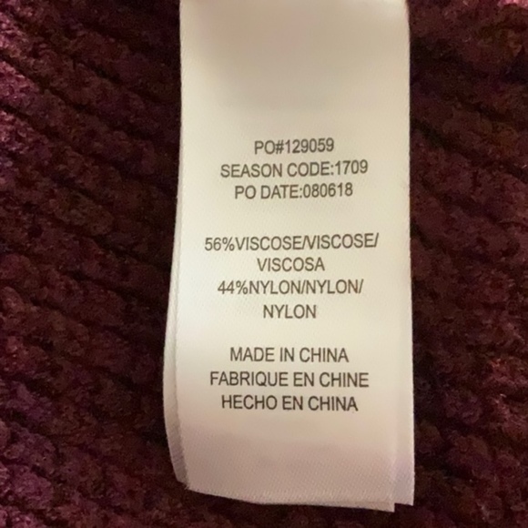 Splendid Cowl Neck Burgundy 3/4 Sleeve Swe… - Picture 6 of 6